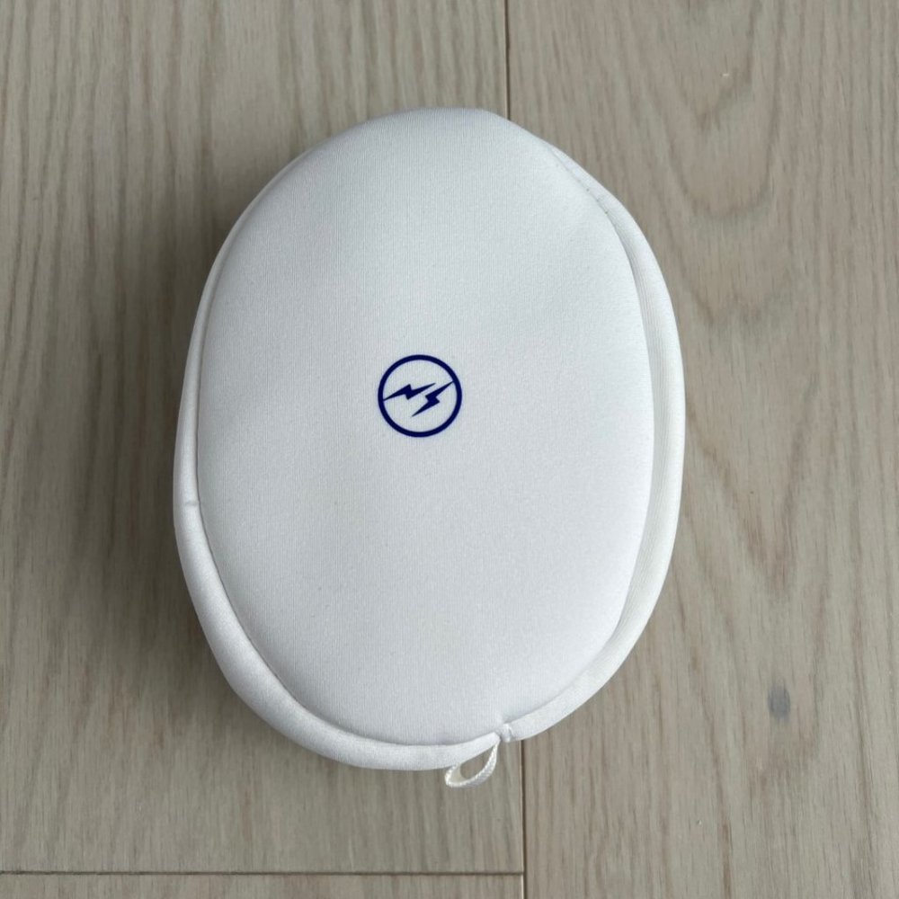 Beats by DRE White Zip Pouch for  headphones